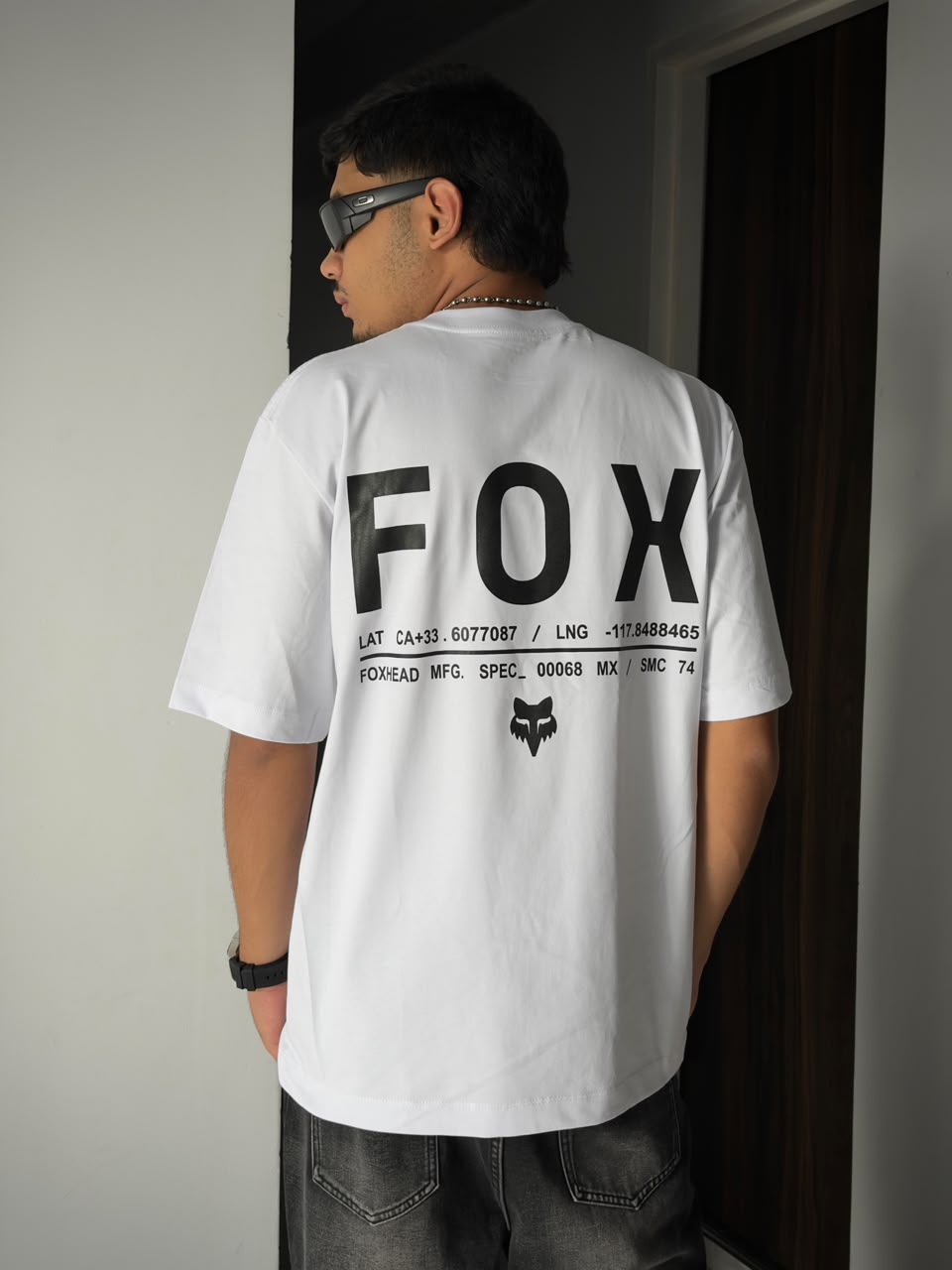 CAMISETA FOX BLANCA LOGO NEGRO