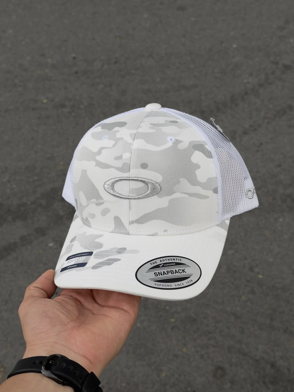 Gorra Oakley Ajuste blanca militar