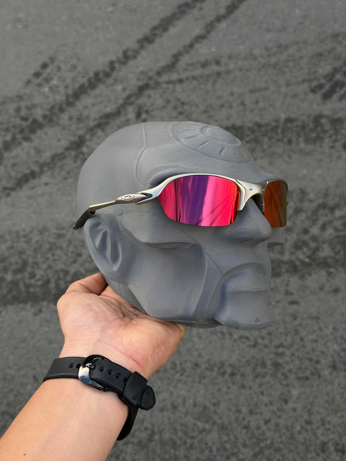Gafas Oakley Romeo 2 — Montura plateada / lente rojo - Foto 2