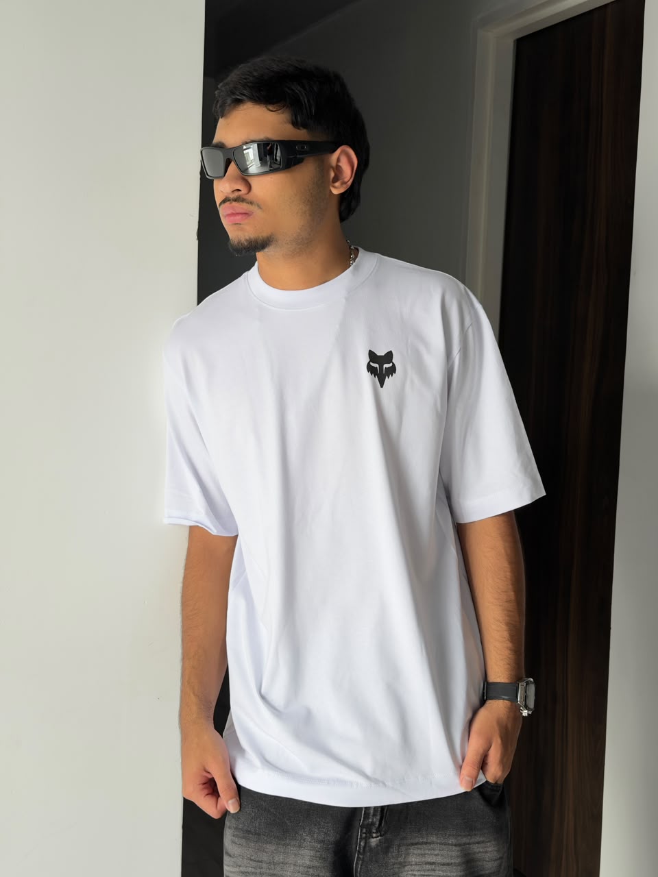 CAMISETA FOX BLANCA LOGO NEGRO