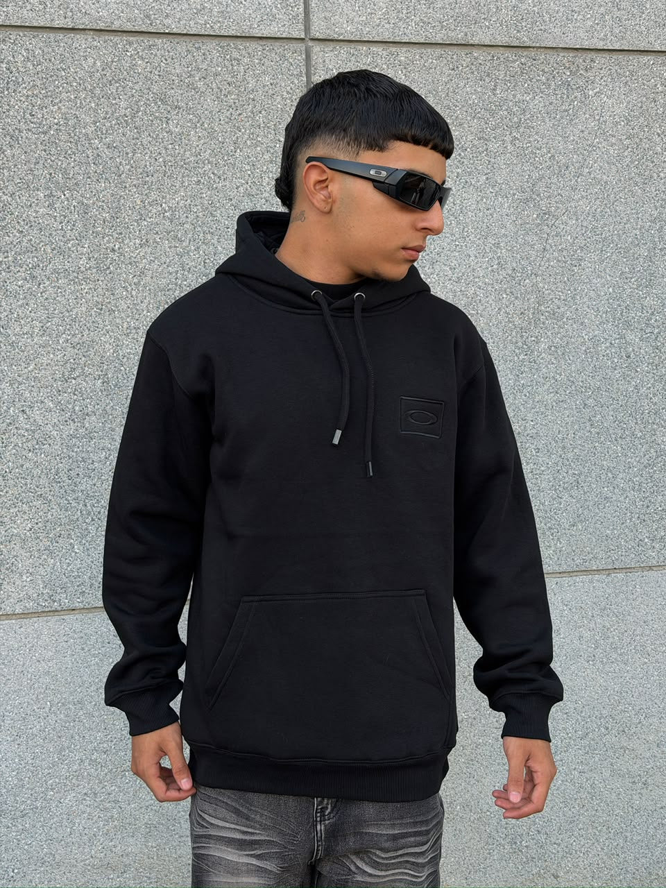 Oakley negro logo todo negro
