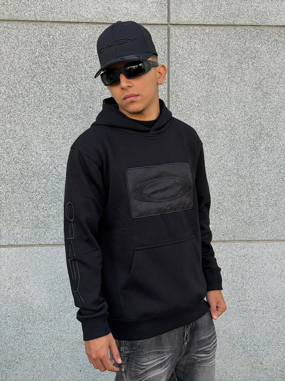 Oakley piscodelico negro logo negro
