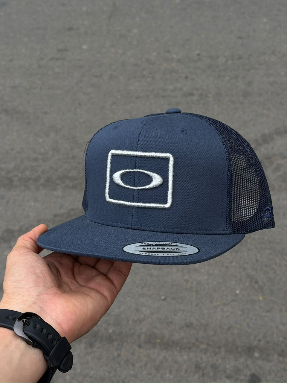 Gorra oakley plana azul oscura  ajuste