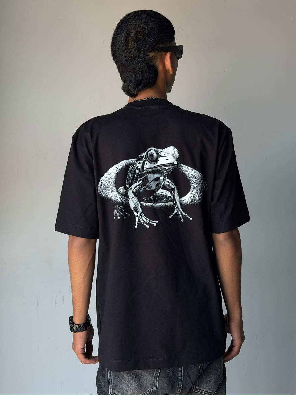 CAMISETA OAKLEY NEGRO LOGO BLANCO 01