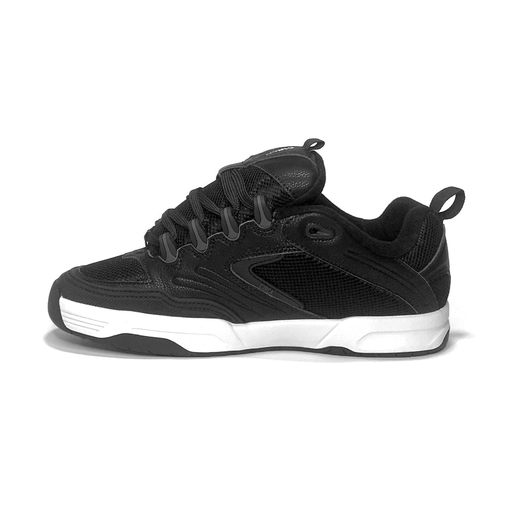 C1RCA 702.0 BLACK WHITE — vista 3