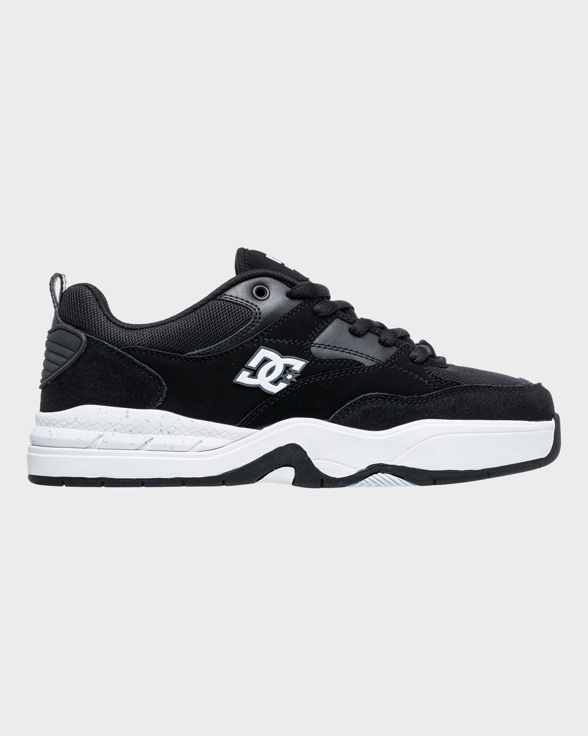 DC ASCEND BLACK WHIT