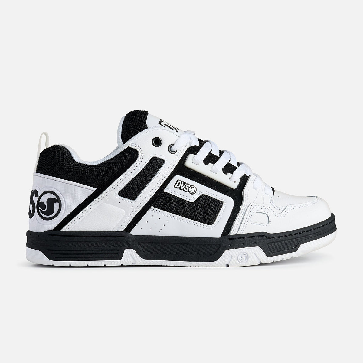 DVS COMANCHE WHT BLK WHT LTR — vista 1