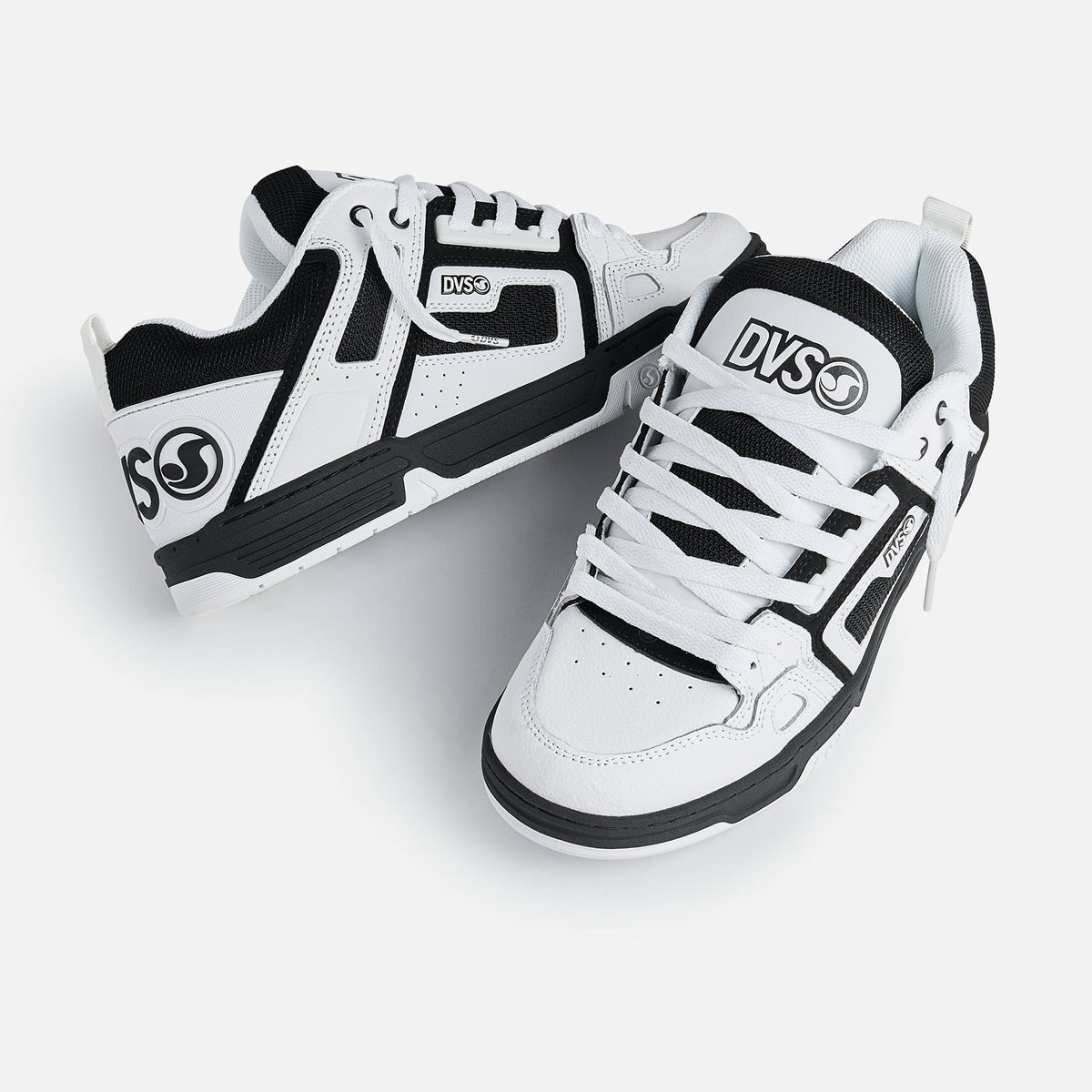 DVS COMANCHE WHT BLK WHT LTR — vista 3
