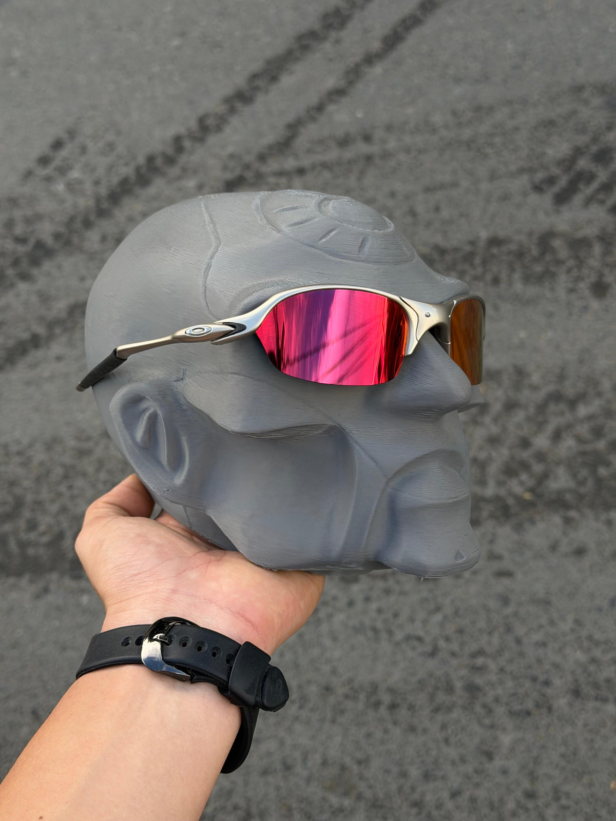 Gafas Oakley Romeo 2 — Montura plateada / lente rojo - Foto 1